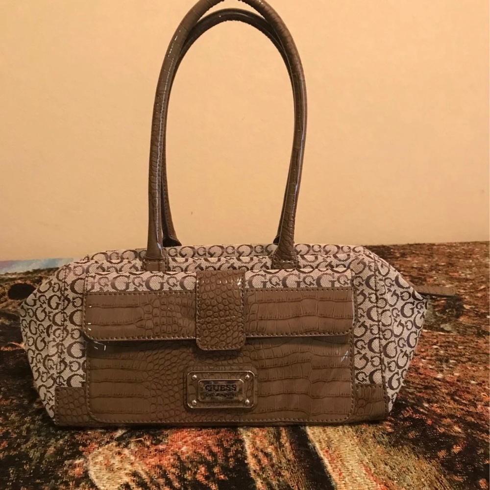 Guess Bag